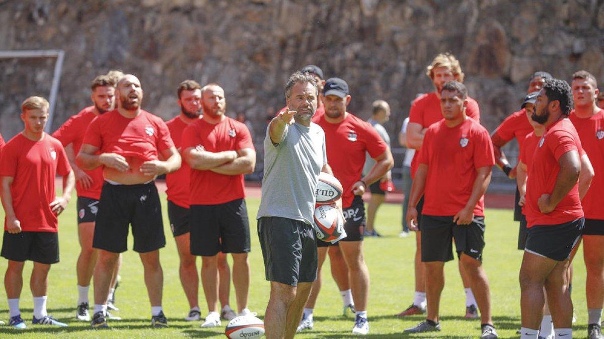 Ugo Mola prepara l'equip al país per tornar a vèncer
