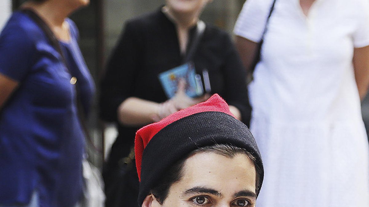 “La crítica política la deixem per a les sessions de comú”