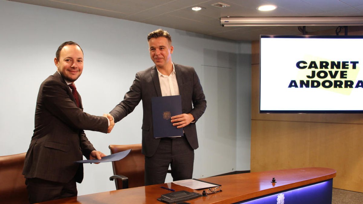 Un total de 334 joves amb discapacitat o vulnerabilitat rebran gratis el Carnet Jove