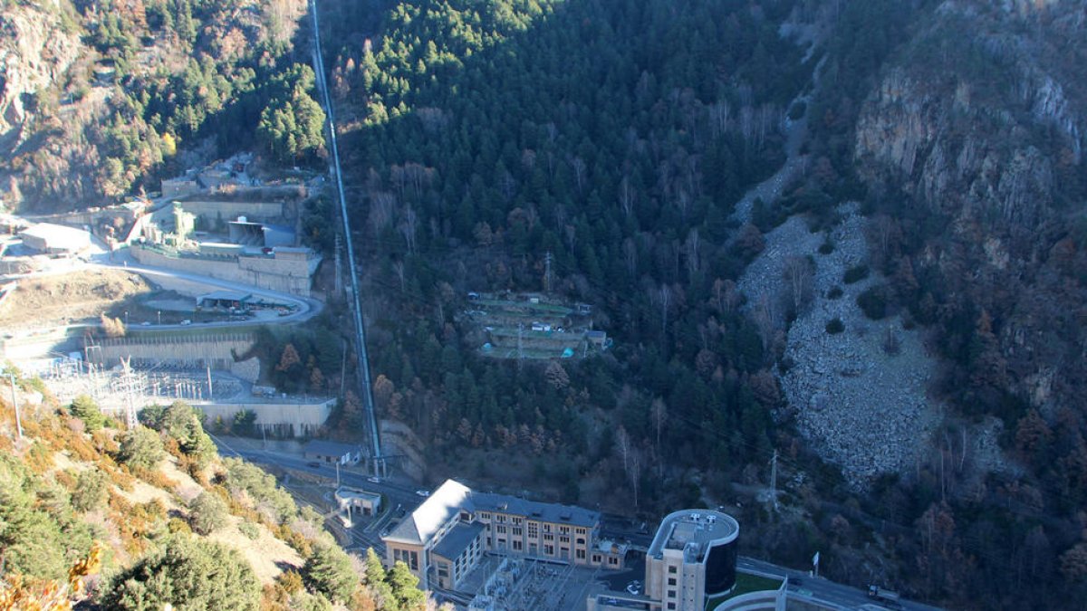 La ubicació de l'heliport nacional a les Tresoles i les trajectòries d'enlairament estaran definides al setembre