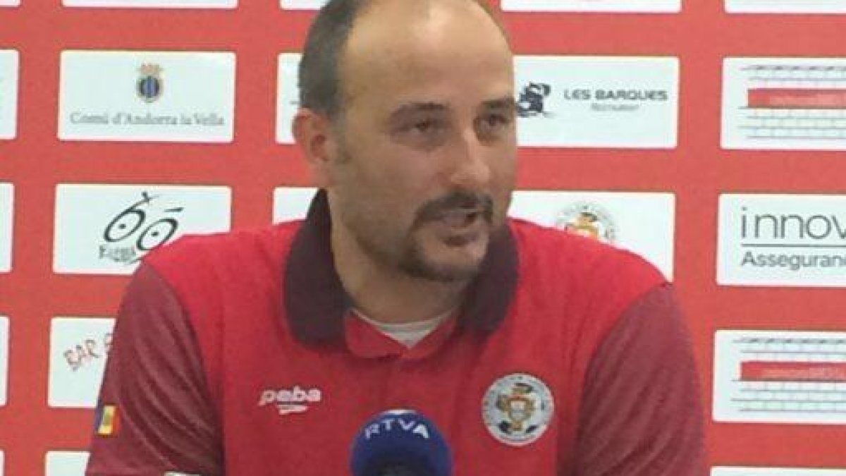 Raúl Cañete torna a la banqueta de l'FC Lusitans