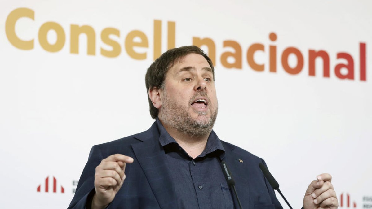 Junqueras acata l'article 155 i es remet al diàleg dins la Constitució
