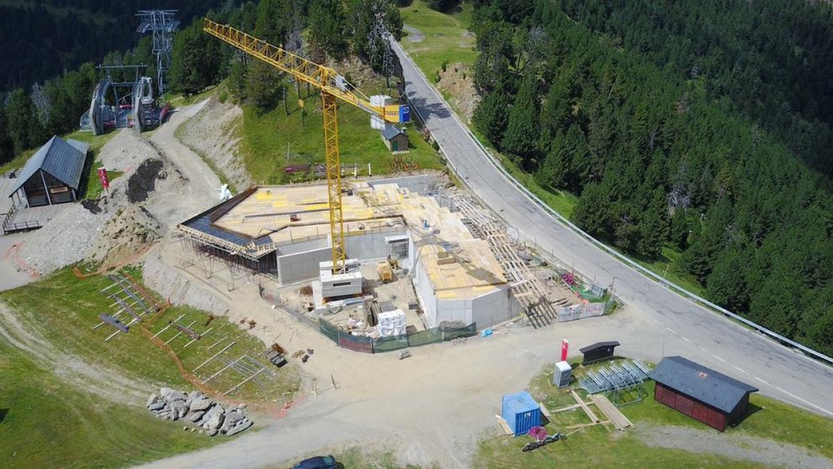 L'edifici del coll de la Botella s'estrenarà pels 35 anys de Pal