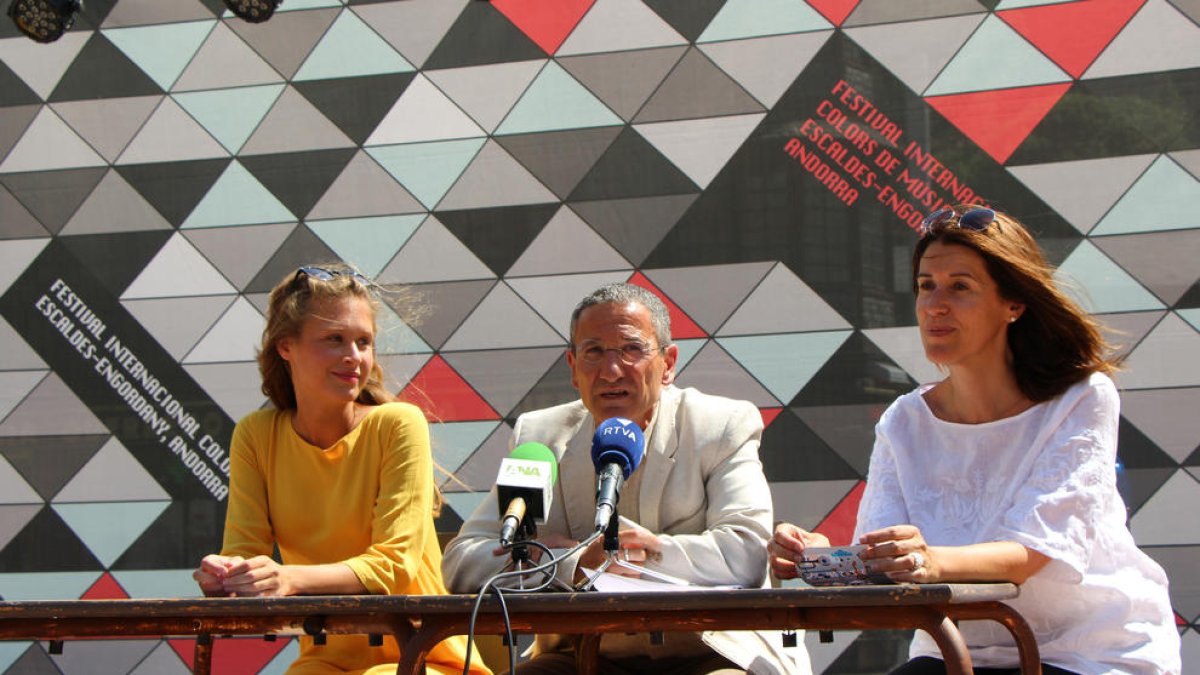 La cantant Ju dona aquest dimarts el tret de sortida a disset concerts del cicle Músiques del món