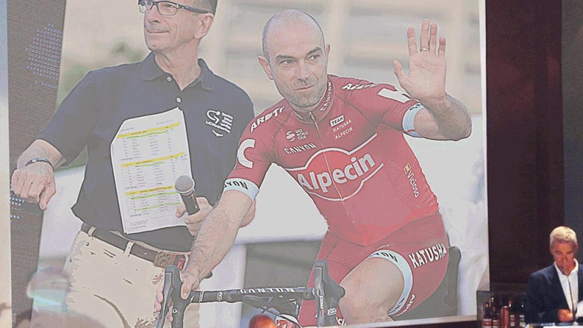 El resident Ángel Vicioso anuncia la seva retirada