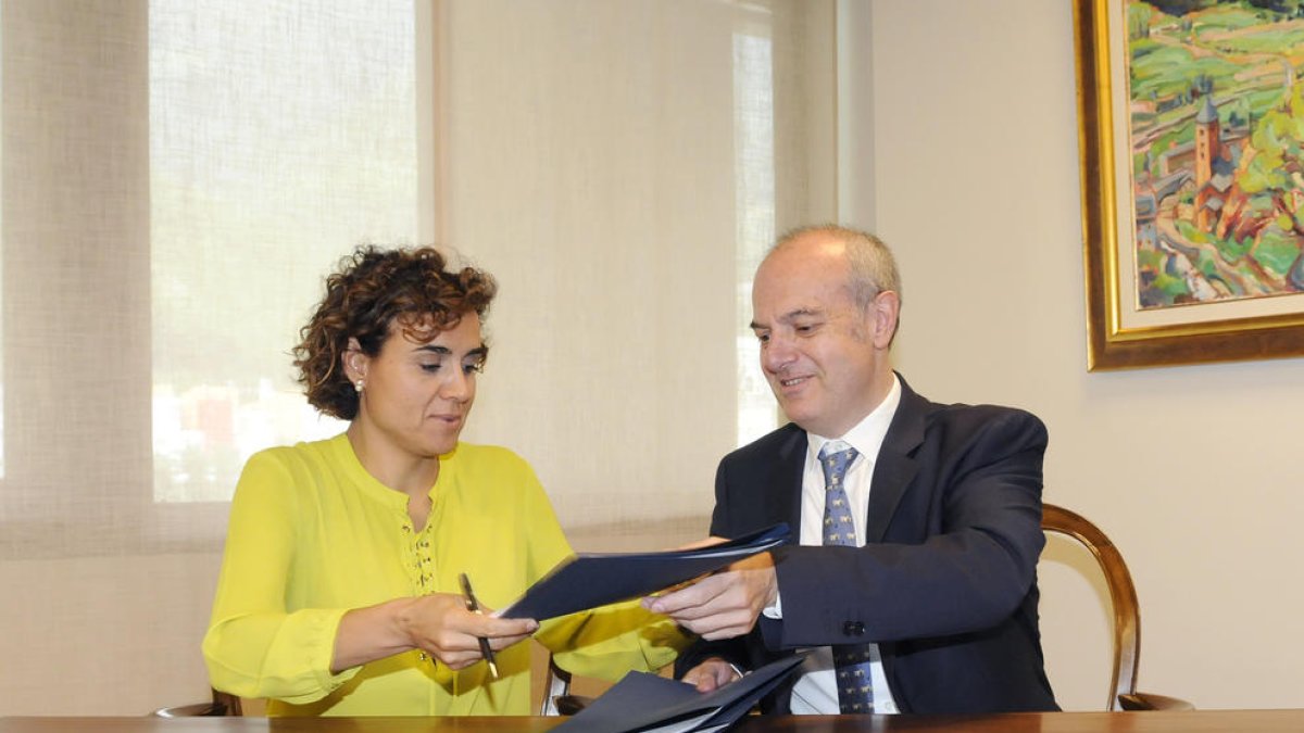 Andorra i Espanya signen un protocol per al trasllat de persones amb malalties infeccioses d'alt risc