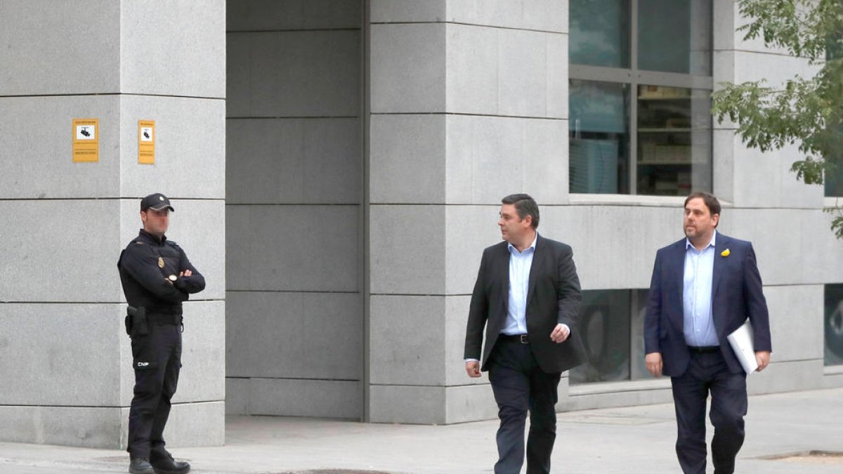 El jutge decidirà avui si excarcera els vuit exconsellers i els 'Jordis'