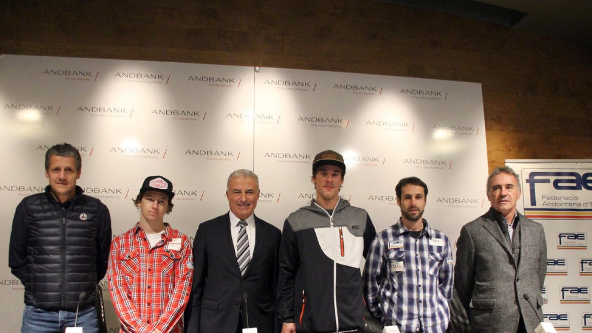 Adeus i retorns en la nova temporada de l'equip de 'freestyle' de la FAE