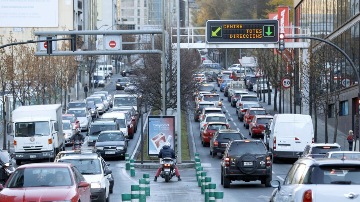 Mobilitat preveu un rècord per la Puríssima de 157.500 vehicles