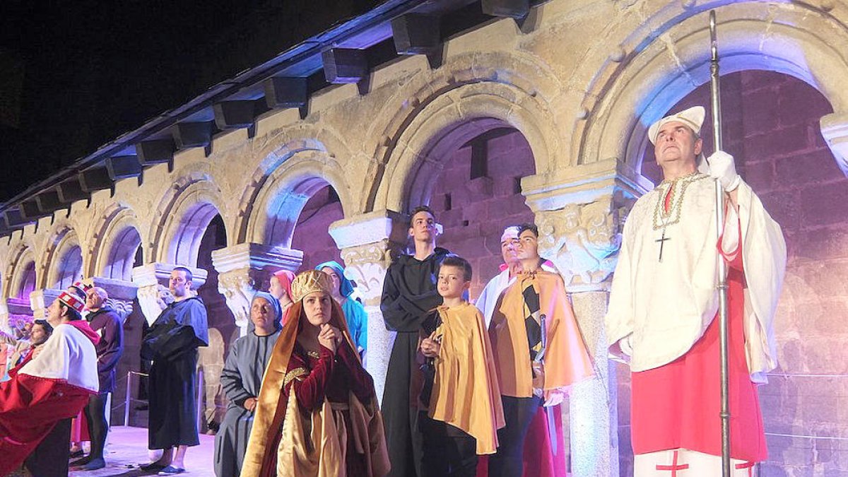 El 'Retaule de Sant Ermengol' celebra el 60è aniversari amb nou director i més escenes