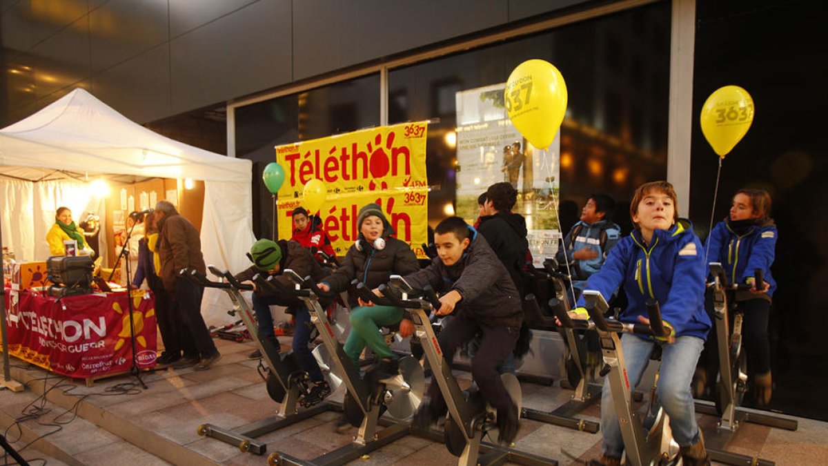 Acció solidària amb motiu d'una nova edició del Téléthon