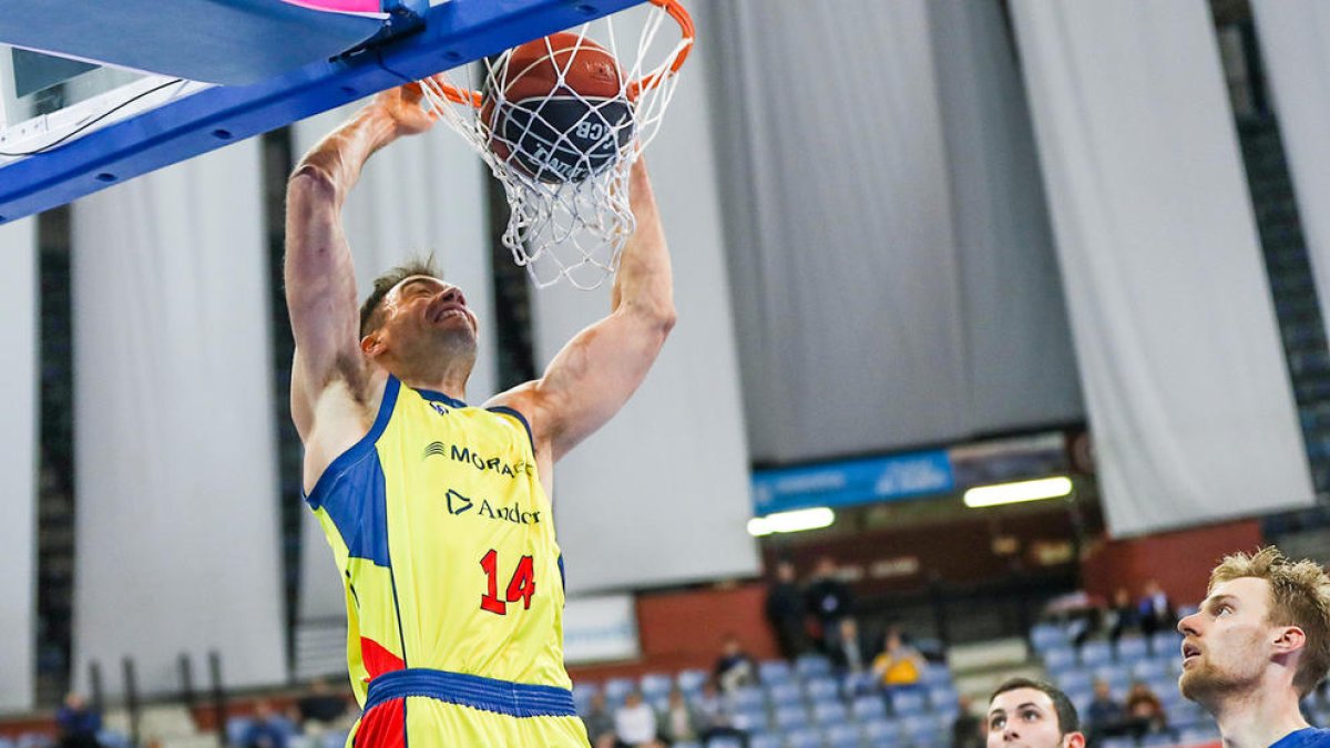 Primera victòria a fora del MoraBanc