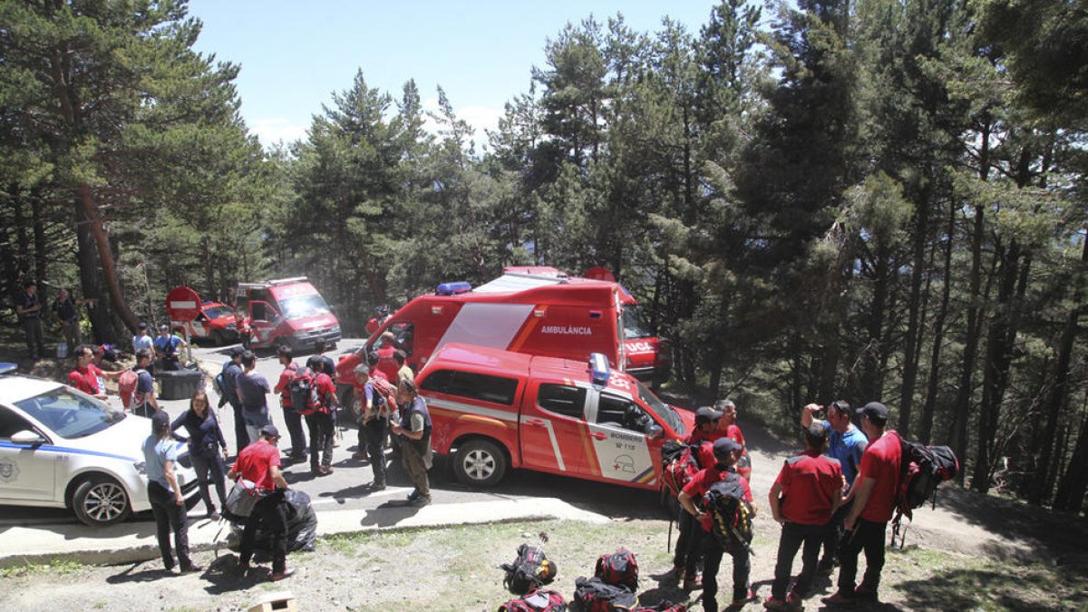 Bombers insisteix que cal anar ben equipat per pujar a la muntanya