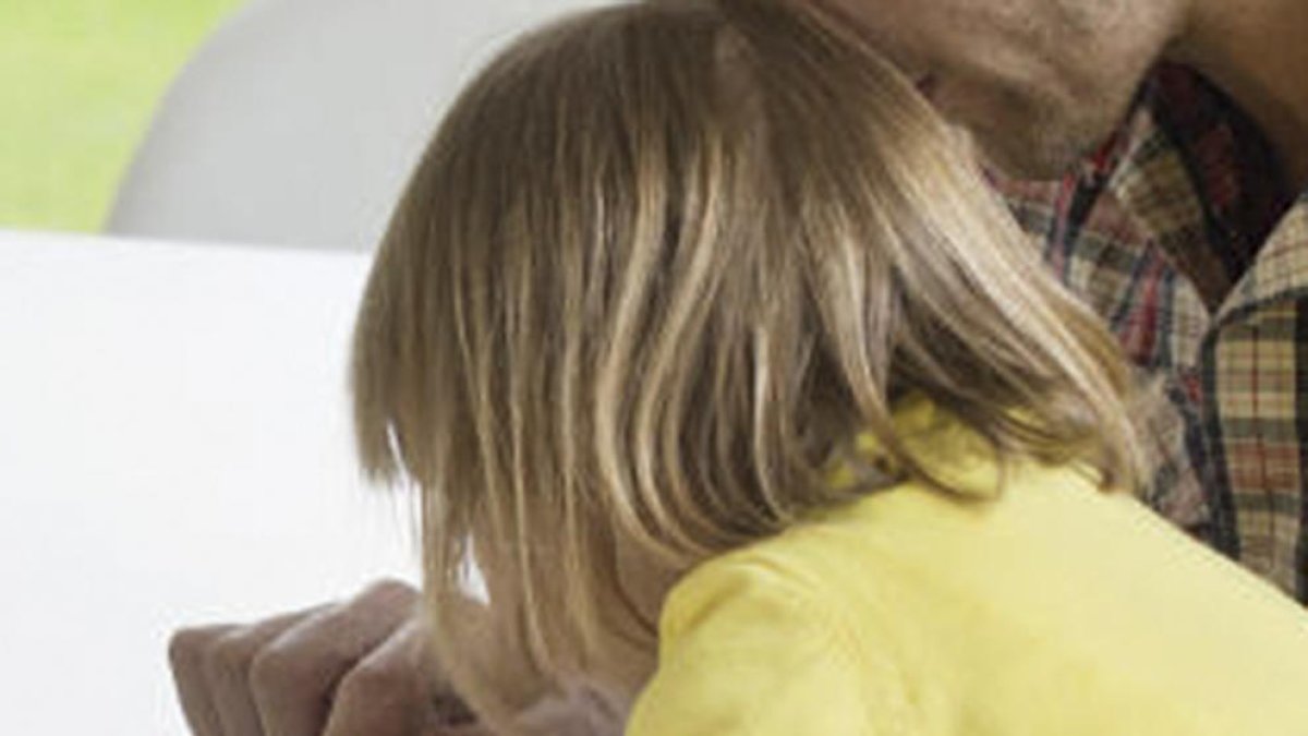 Un pare haurà de tornar el fill a la mare banyat, sopat i amb els deures fets