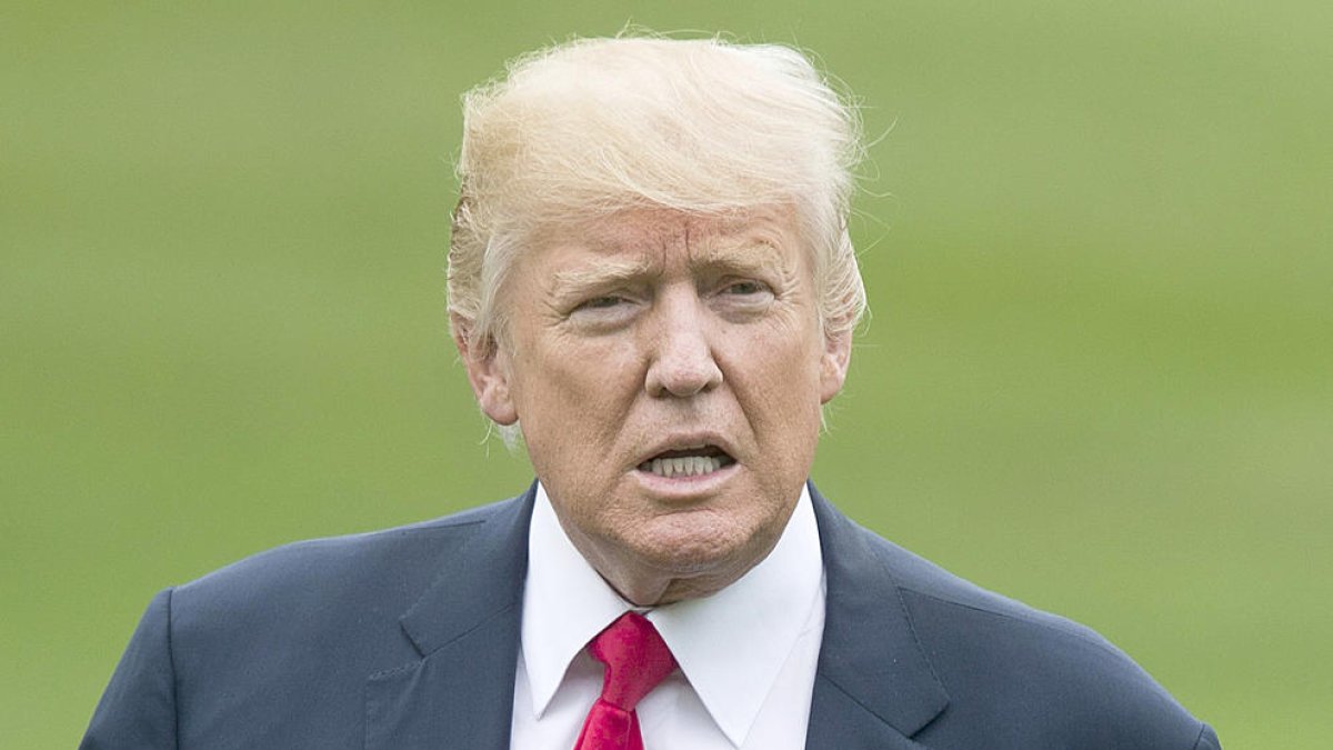 Trump condemna els neonazis i assegura que “el racisme és el mal”