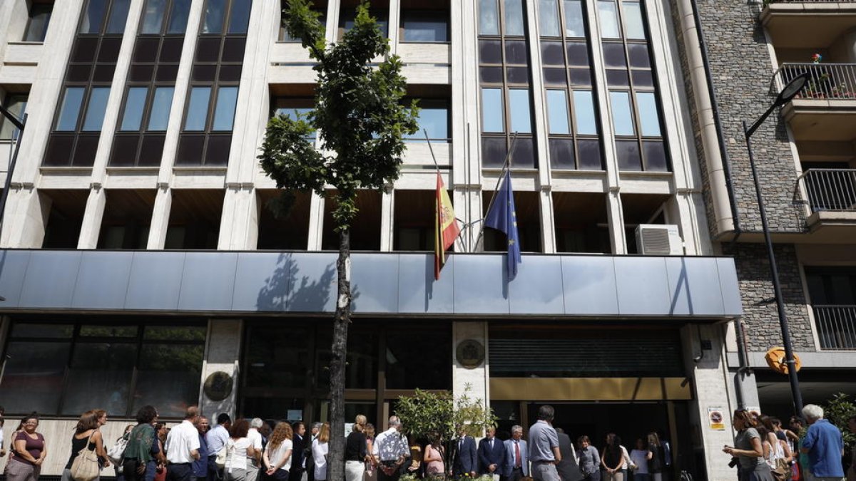 Minut de silenci pels atemptats de Barcelona i Cambrils