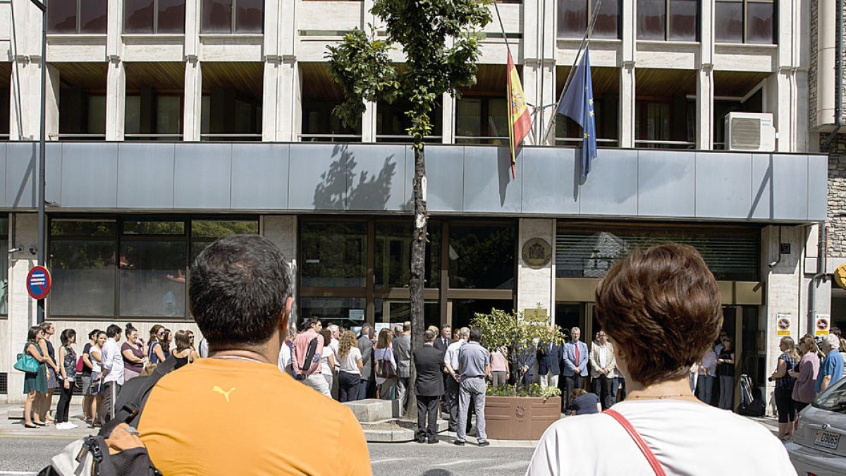 S'extremen els controls per entrar des d'Espanya