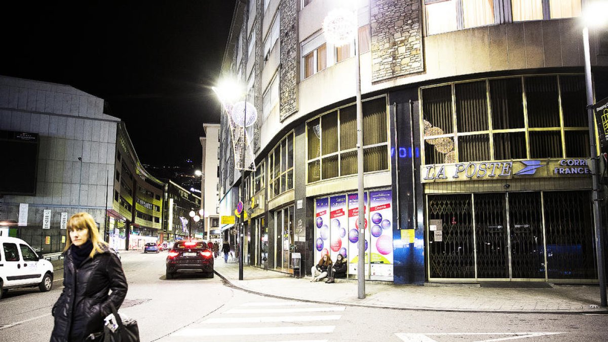 Queixes dels usuaris per la supressió de la parada de La Poste