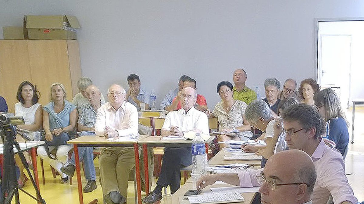 López i Bartumeu diuen que l'acord millorarà els serveis socials i laborals