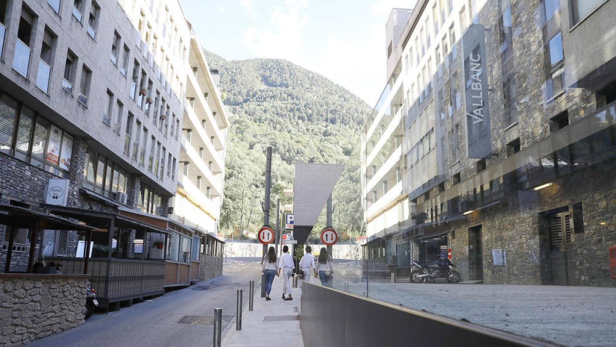 L'ampliació del carrer Sant Antoni, a l'octubre