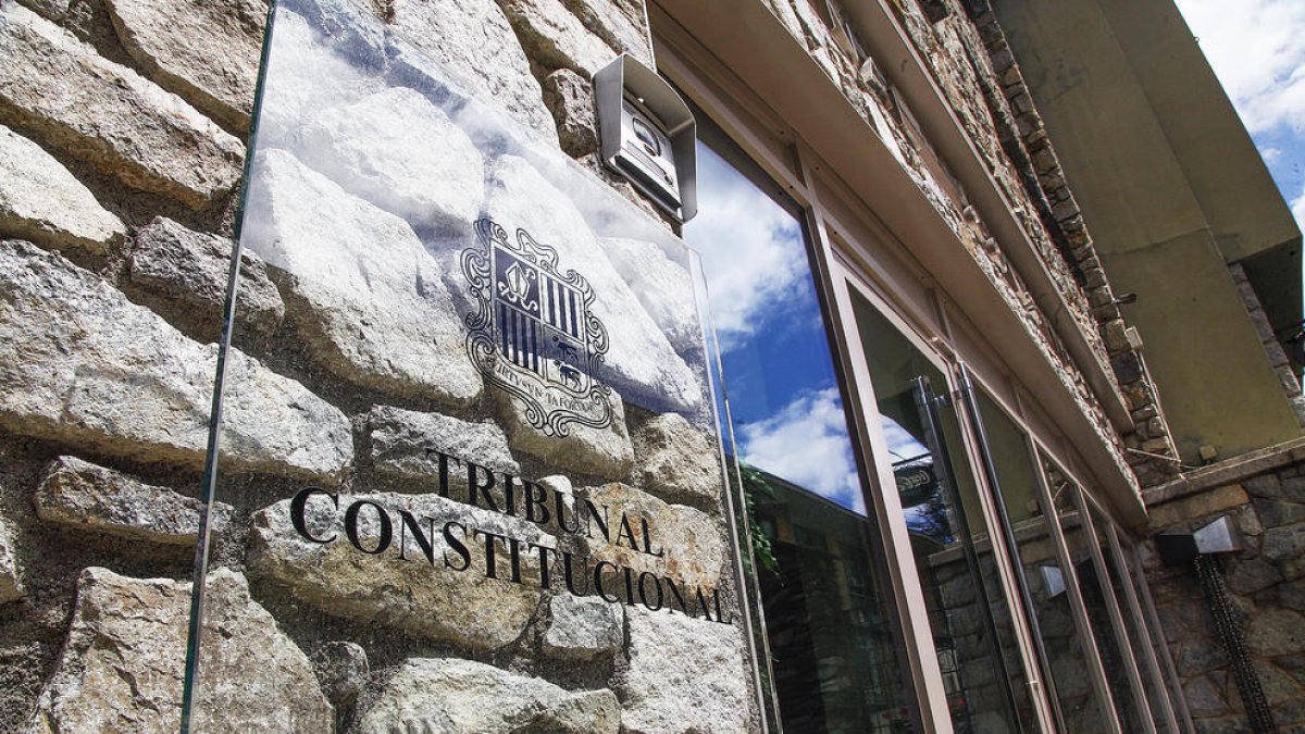 L'entrada del Tribunal Constitucional.