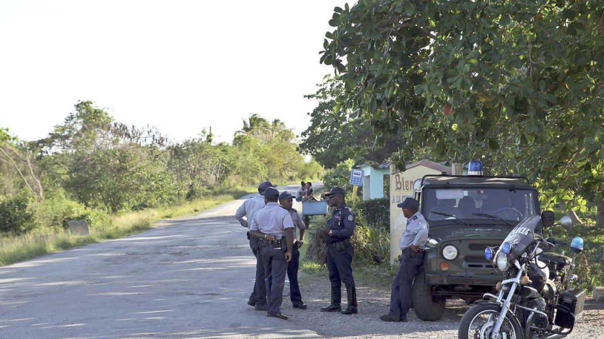 Moren vuit militars en un accident d'avió a Cuba