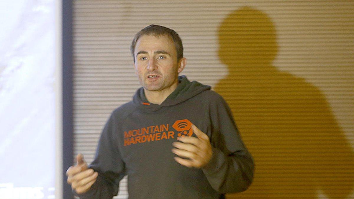 L'alpinista suís Ueli Steck perd la vida després de patir un accident a l'Everest