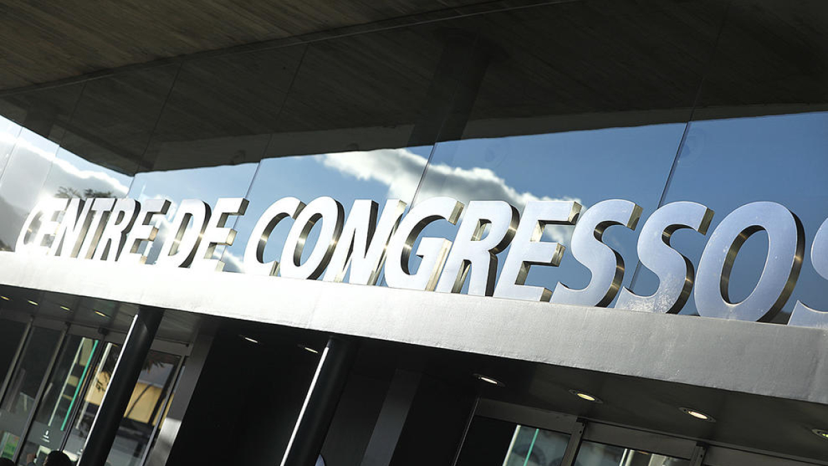 L'edifici del centre de congressos, on se celebrarà l'examen