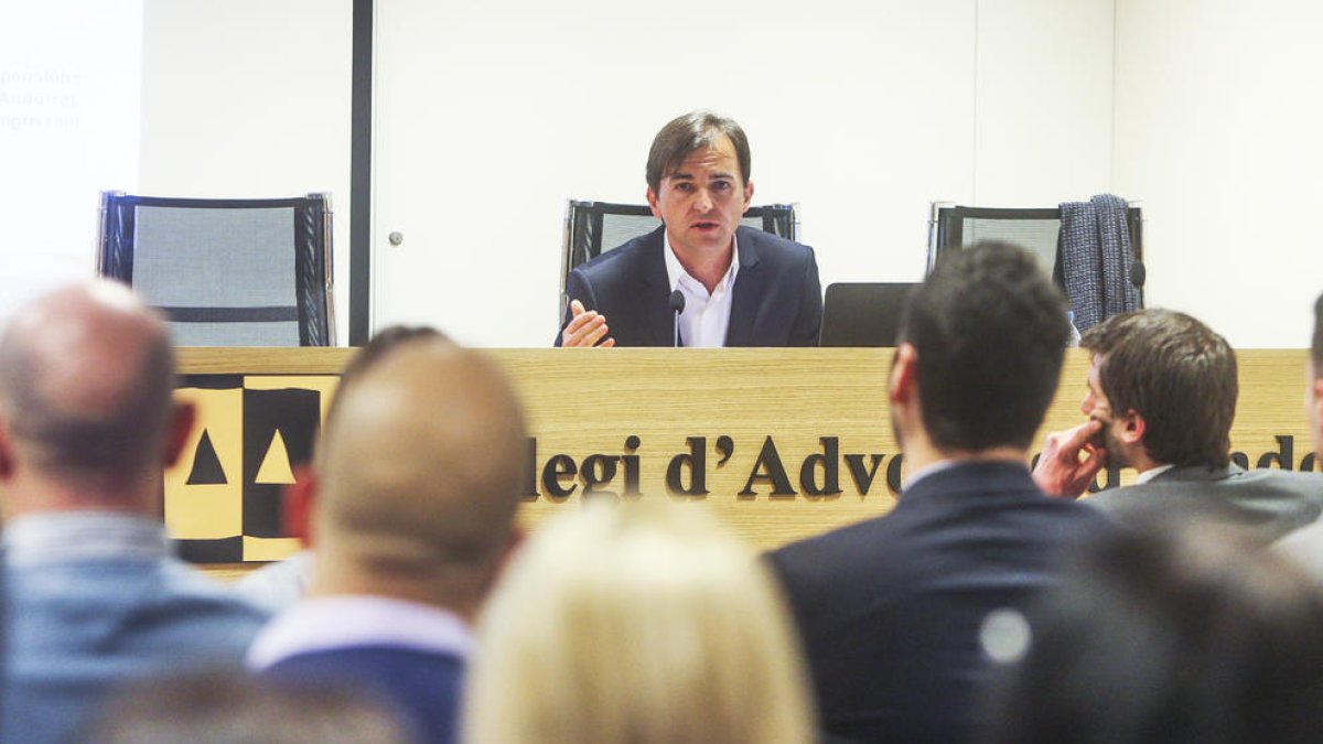 Els advocats són favorables a la tipificació del delicte fiscal