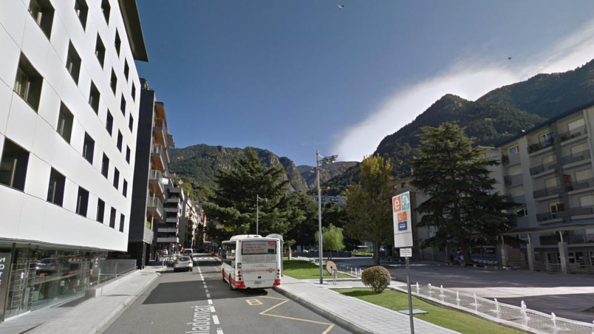 Govern rectifica i el bus de la Seu pujarà fins a Escaldes