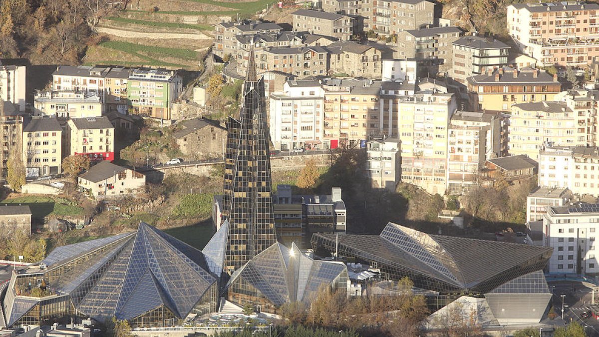 Marín reclama que el concurs del casino no fixi on s'ha de construir