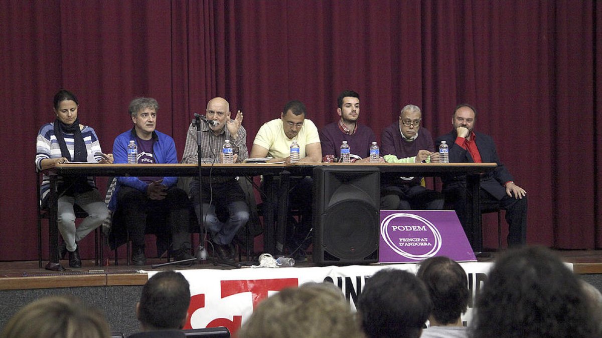 Només hi ha 16 delegats de personal elegits a empreses