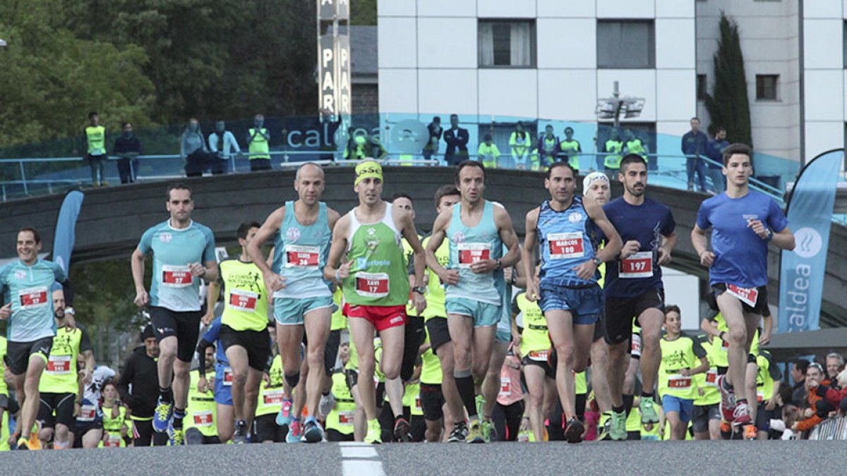 Més de 800 corredors a la 2a Cursa de Caldea