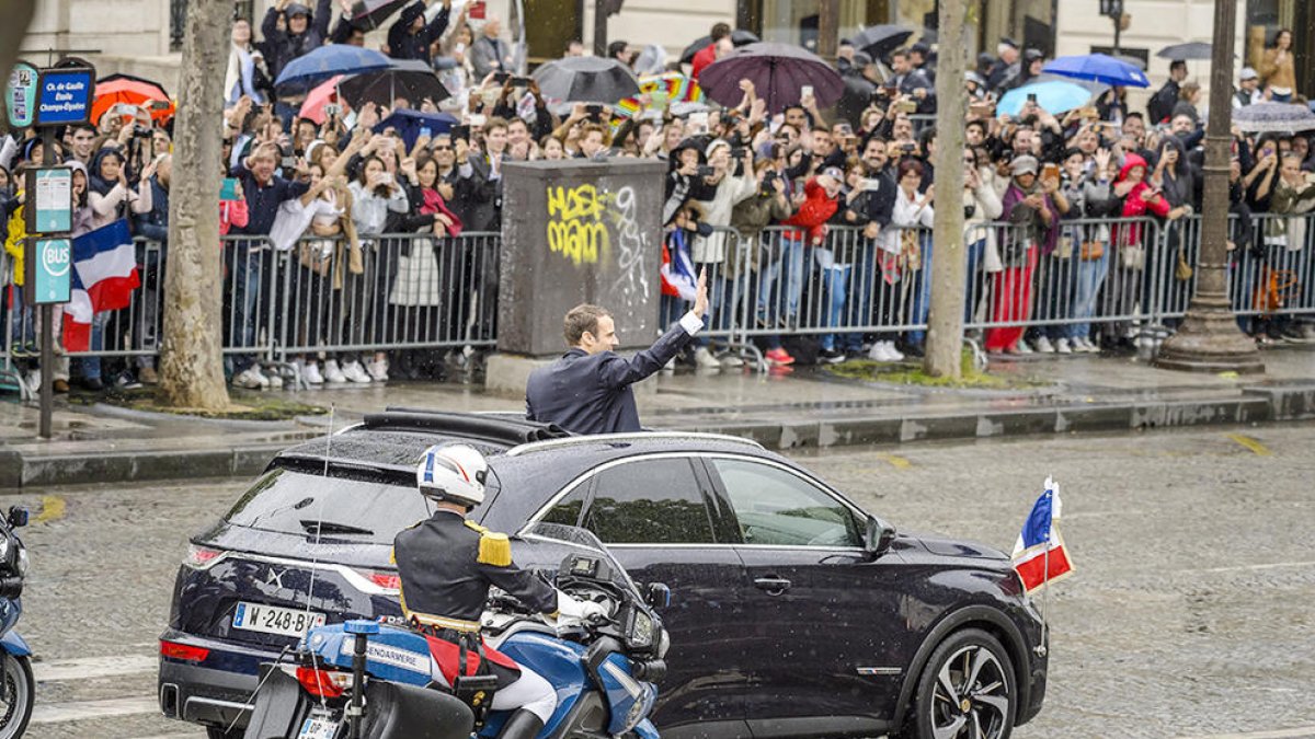 Macron apel·la a reformar la UE i a superar la fractura interna a França