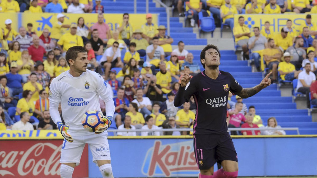 Barça i Madrid no fallen i el final de la lliga s'escalfa