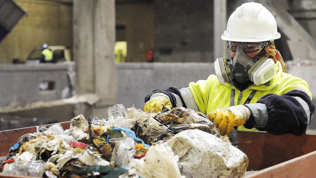 Medi Ambient intensifica els controls sobre les deixalles