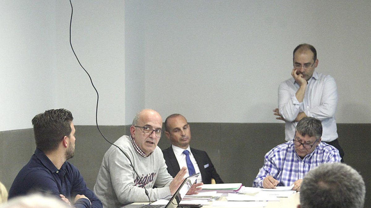 La junta de l'FC Andorra confia guanyar les causes amb España