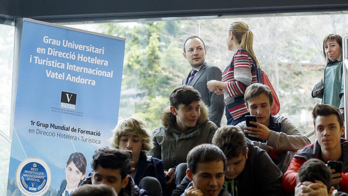 Els joves s'interessen per conèixer les opcions laborals que els esperen