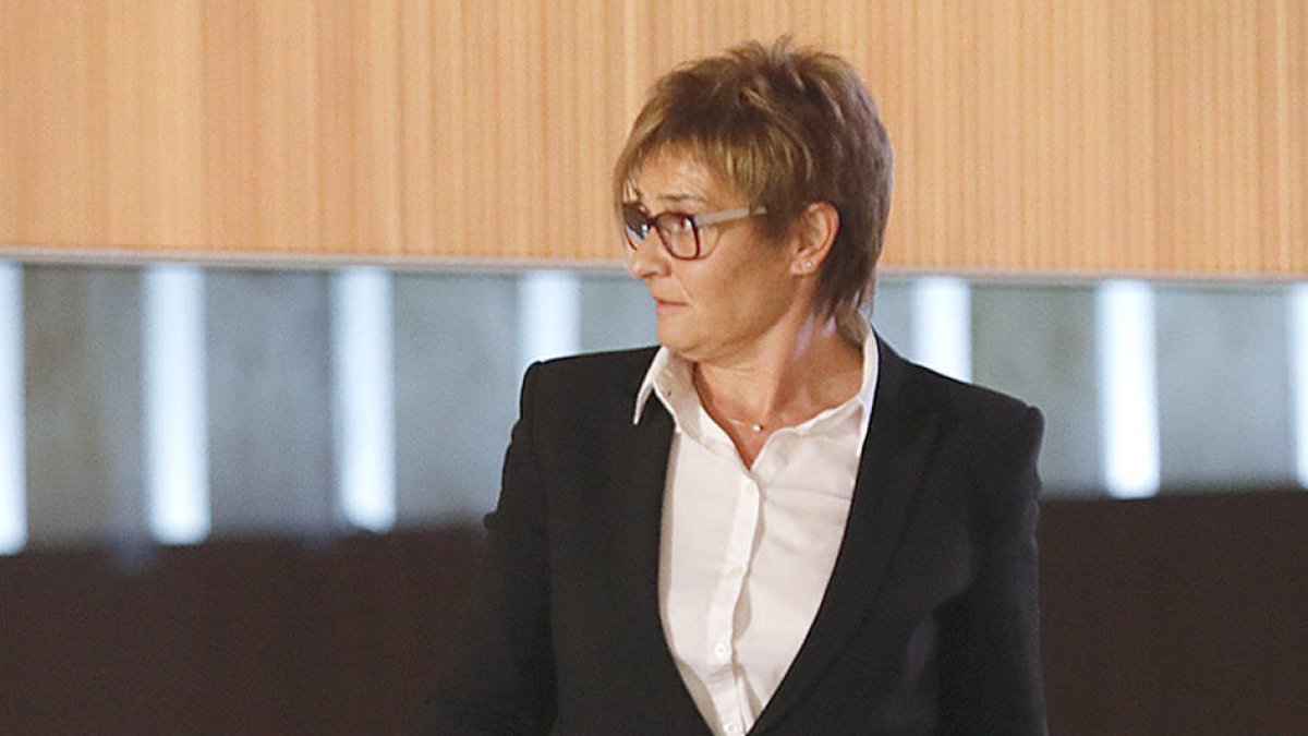 DA obre la porta a discutir si els comuns han de decidir sobre obres nacionals