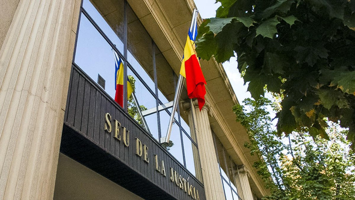 L'exempleada d'una fleca vol 22.000 euros perquè es va destrossar la mà