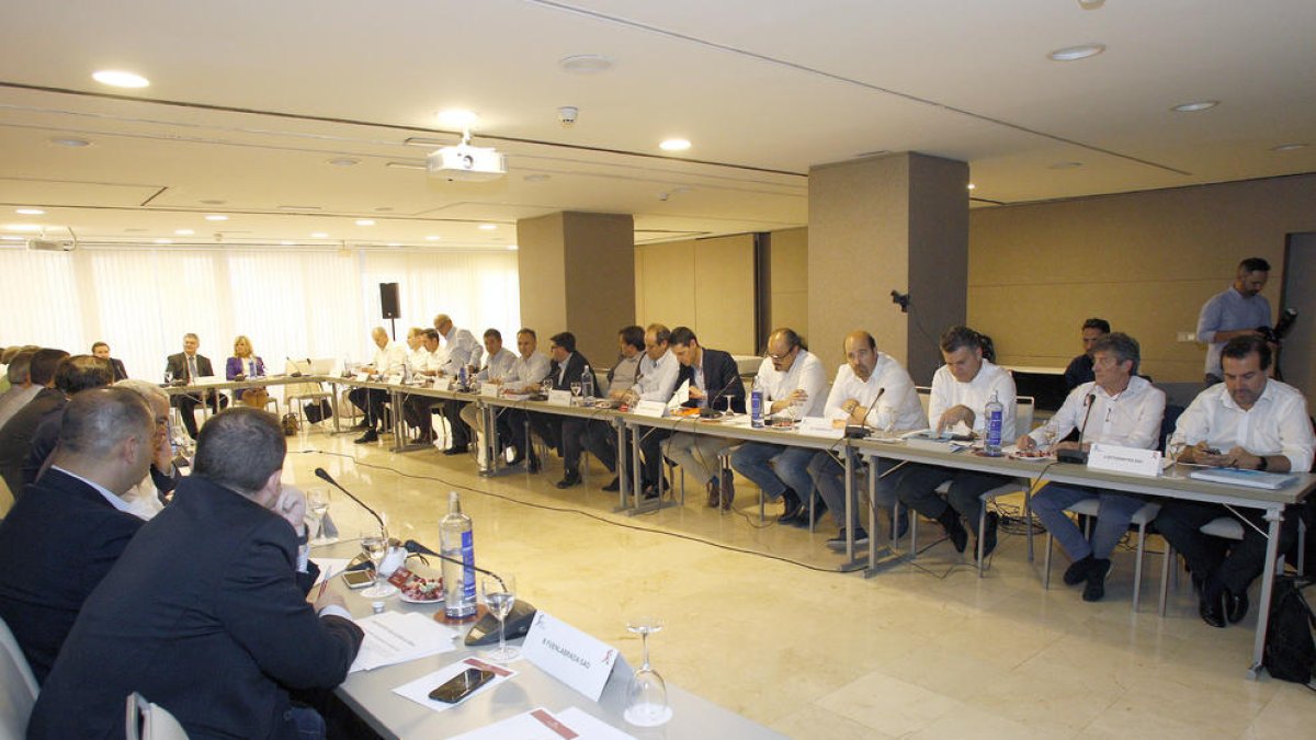 Renovats els acords amb Endesa i Movistar