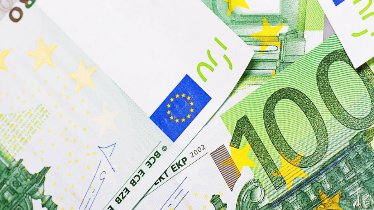 Més del 50% de l'endeutament de l'Estat es finança amb deute públic