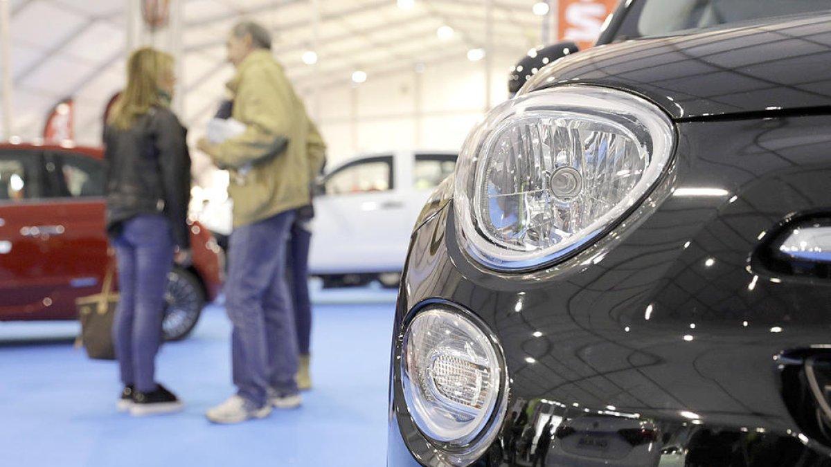 La matriculació de vehicles fins al març iguala la del 2007