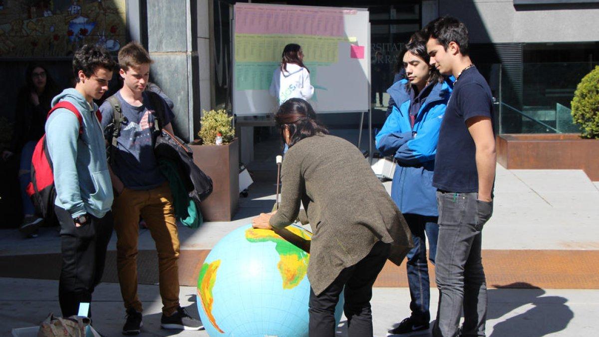 Uns 300 estudiants, al Seminari de ciències