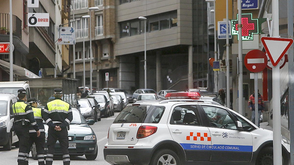 Procés per contractar un agent de circulació