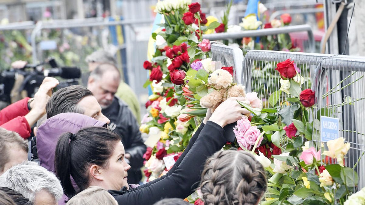 Un uzbek de 39 anys, acusat de l'atac a Estocolm