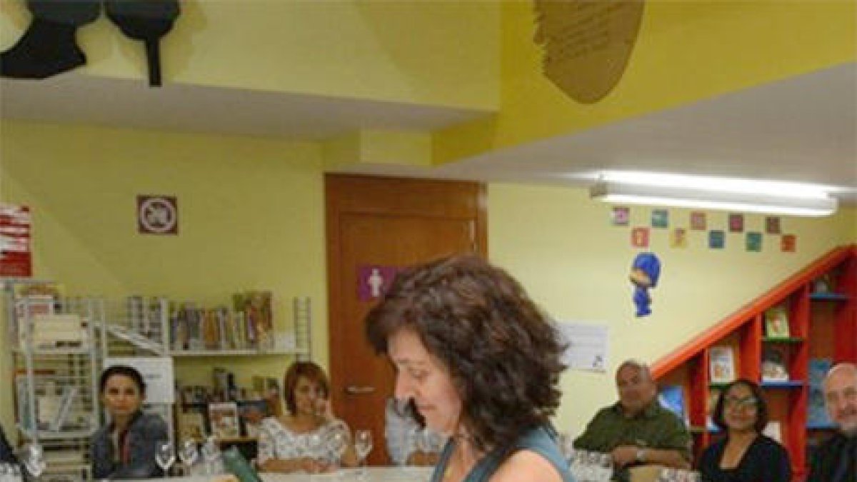 Tast de vins i música a la biblioteca d'Encamp