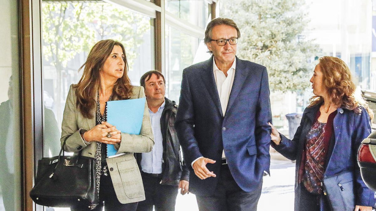 Higini Cierco es nega a respondre a la batlle per la 'caixa B' de BPA