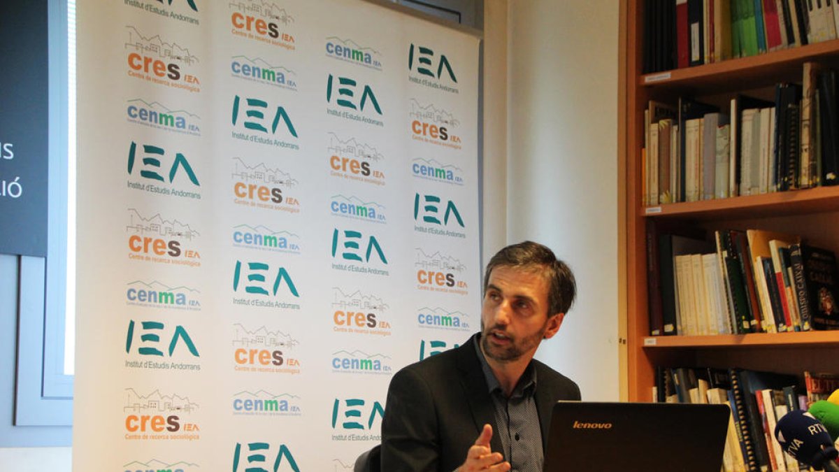 DA tornaria a guanyar les eleccions i mantindria la distància amb els liberals