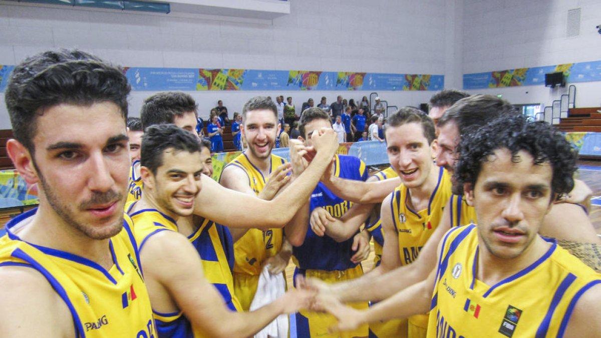 La selecció, a un triomf de la medalla